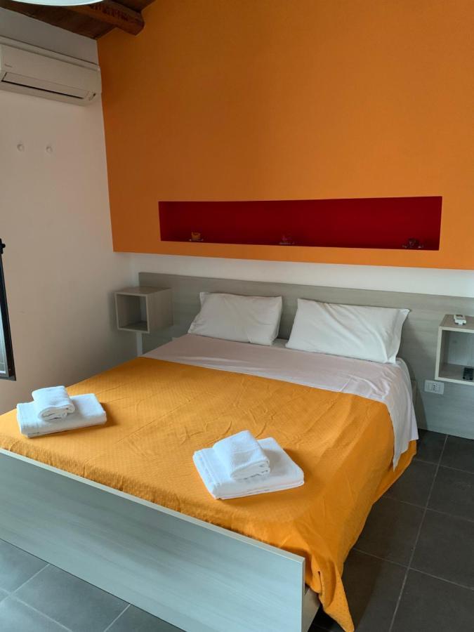 San Giorgio Rooms กัลตาจีโรเน ภายนอก รูปภาพ